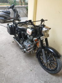 Royal Enfield Classic 500