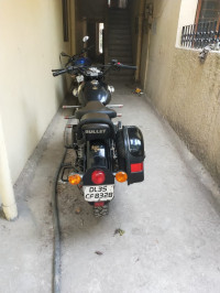 Royal Enfield Classic 500