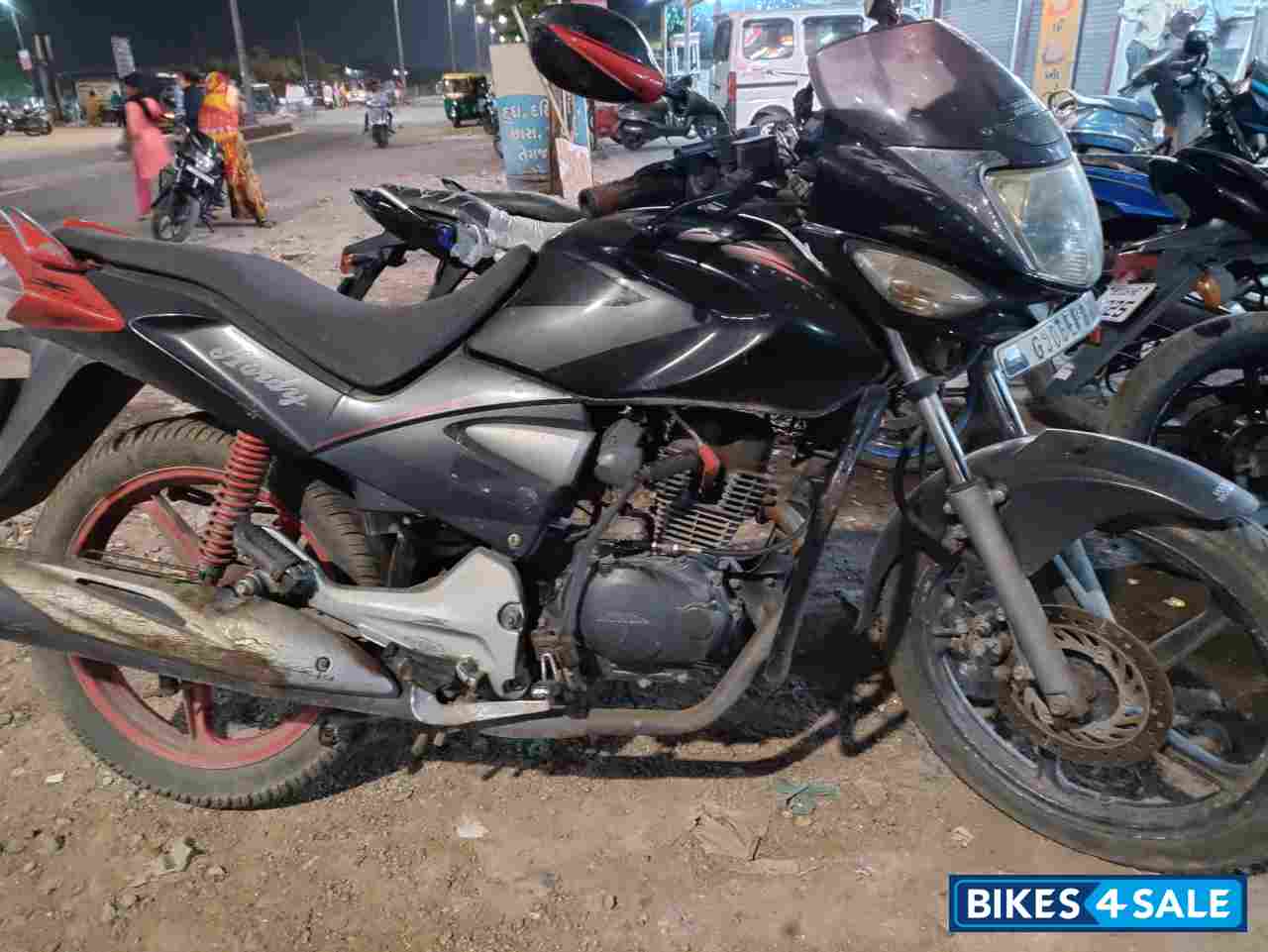 Red And Black Hero CBZ Xtreme Red And Black Hero CBZ Xtreme