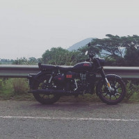 Royal Enfield Classic Stealth Black