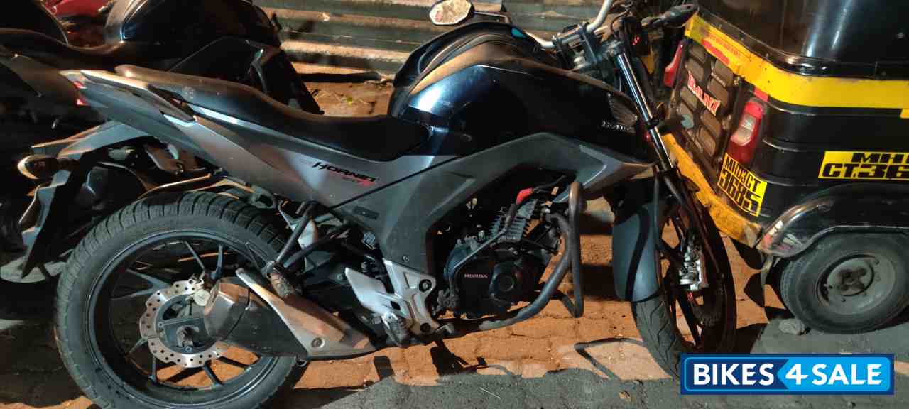 Honda CB Hornet 160R