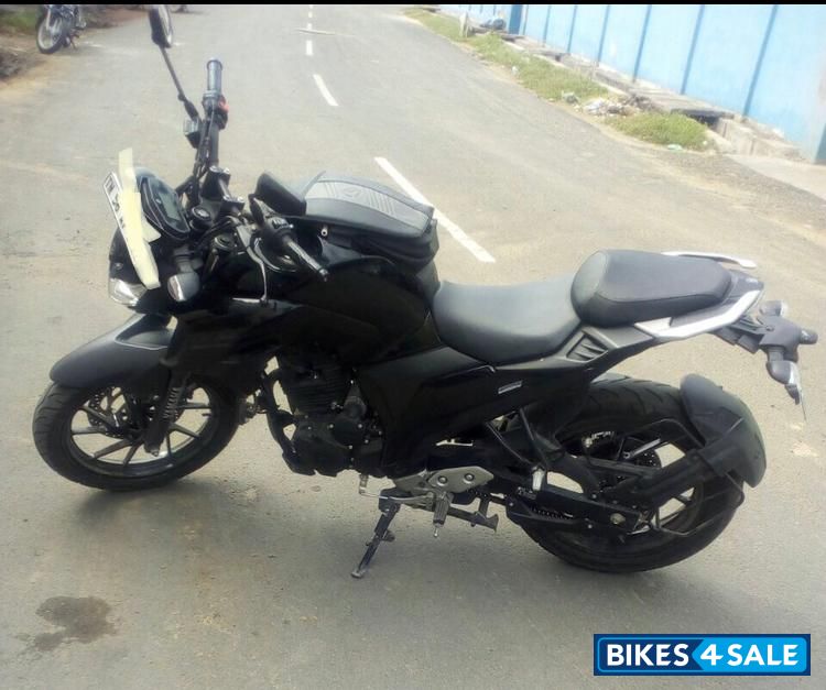Yamaha FZ25