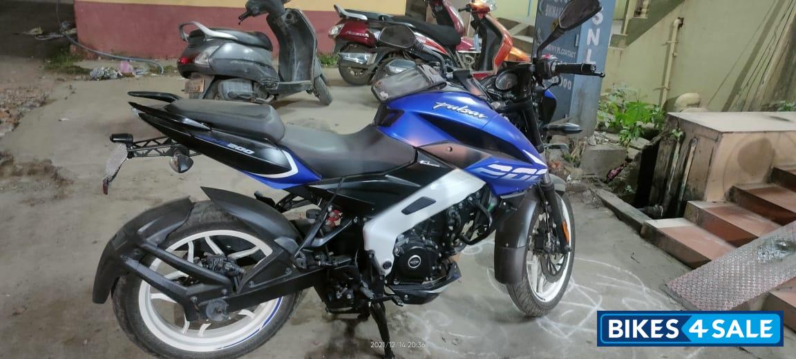 Blue Bajaj Pulsar 200 NS ABS
