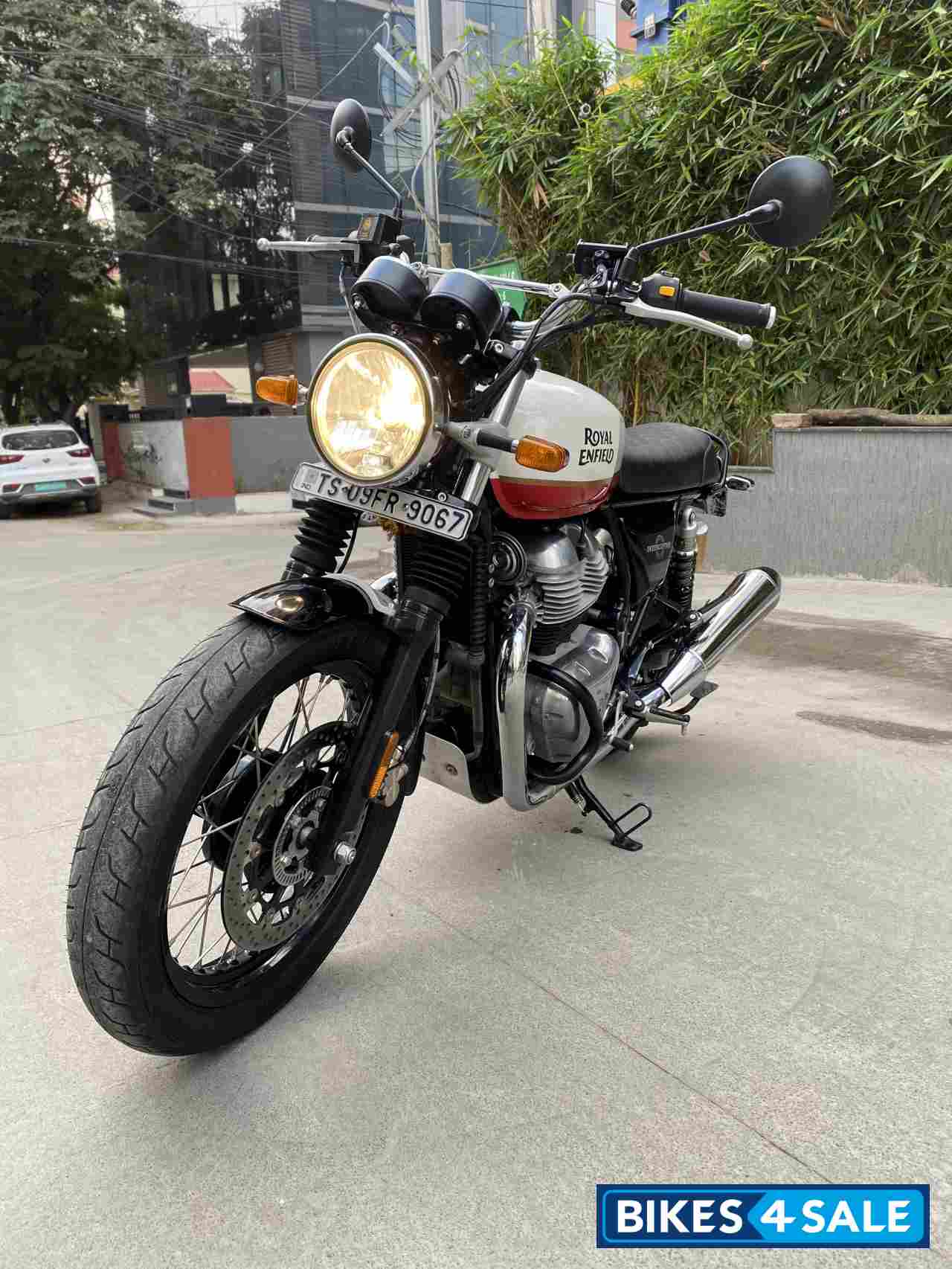 Royal Enfield Interceptor 650 Twin