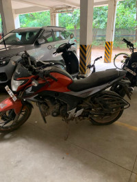 Orange Honda CB Hornet 160R