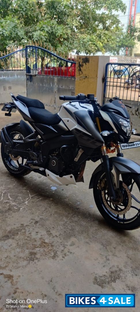 Bajaj Pulsar 200 NS ABS