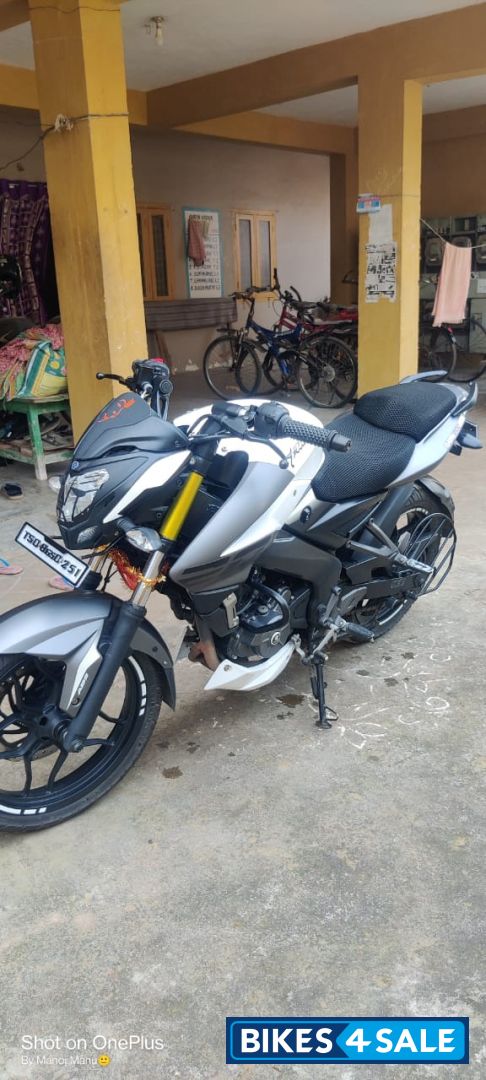Bajaj Pulsar 200 NS ABS