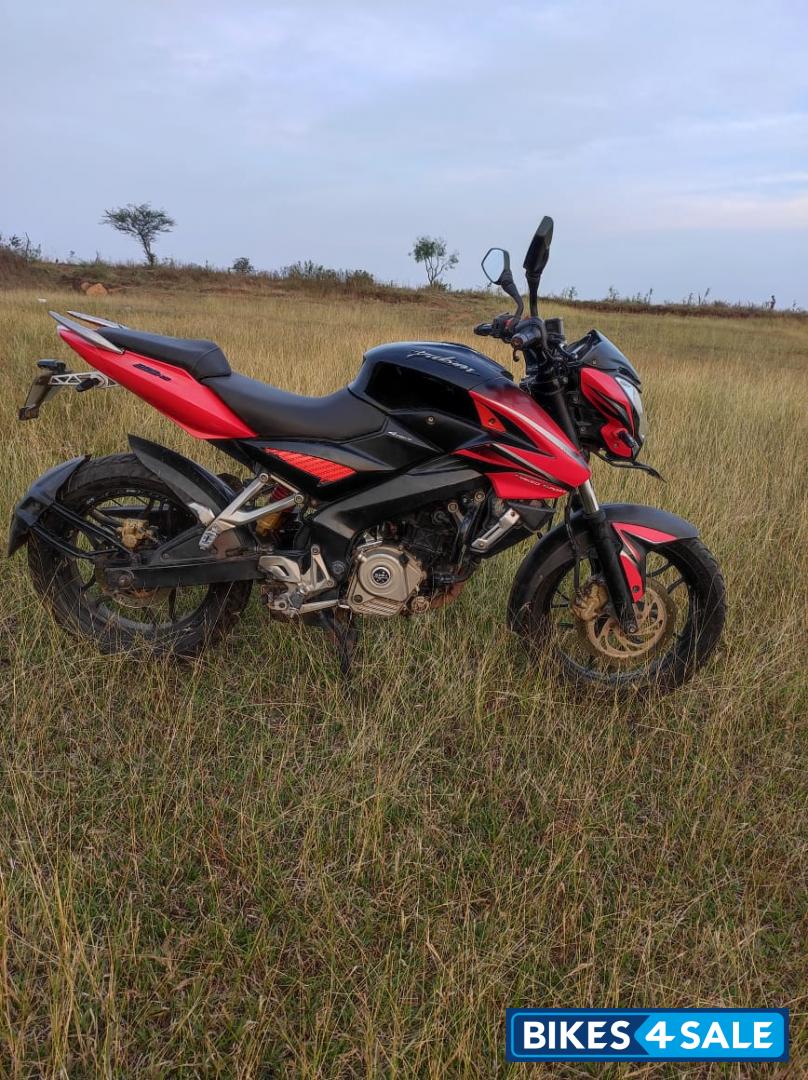 Bajaj Pulsar 200 NS