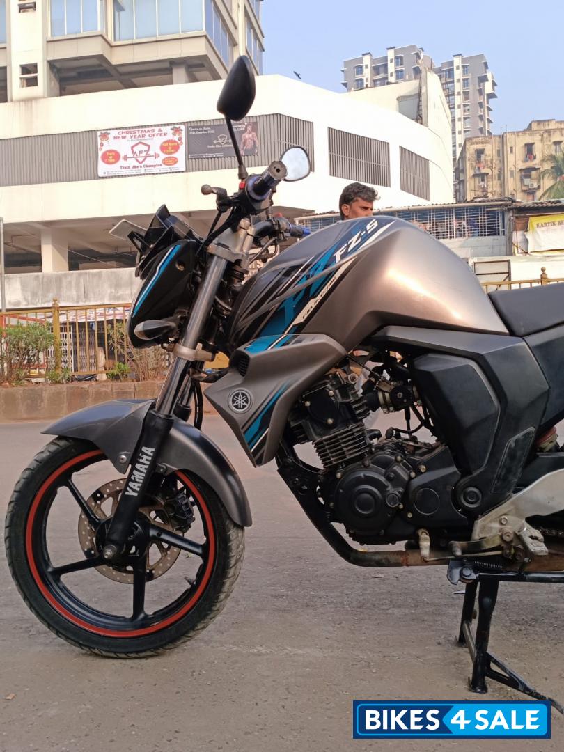 Yamaha FZ FI V2
