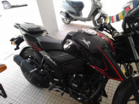 Black TVS Apache RTR 200 Fi 4V Race Edition 2.0