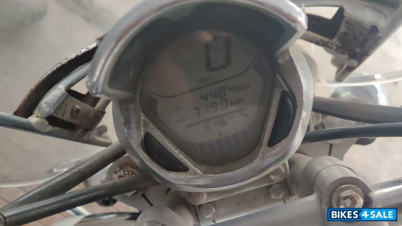 Bajaj Avenger Cruise 220