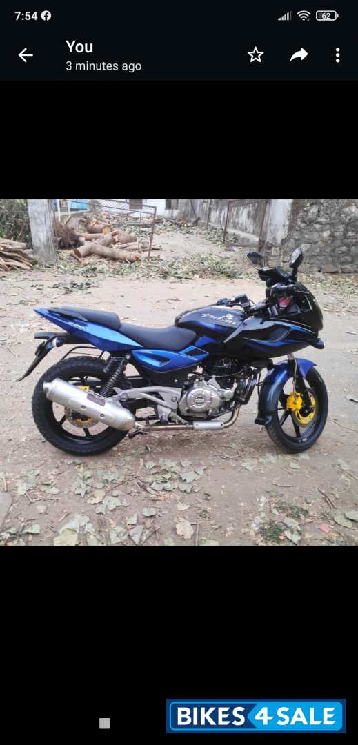 Bajaj Pulsar 220F