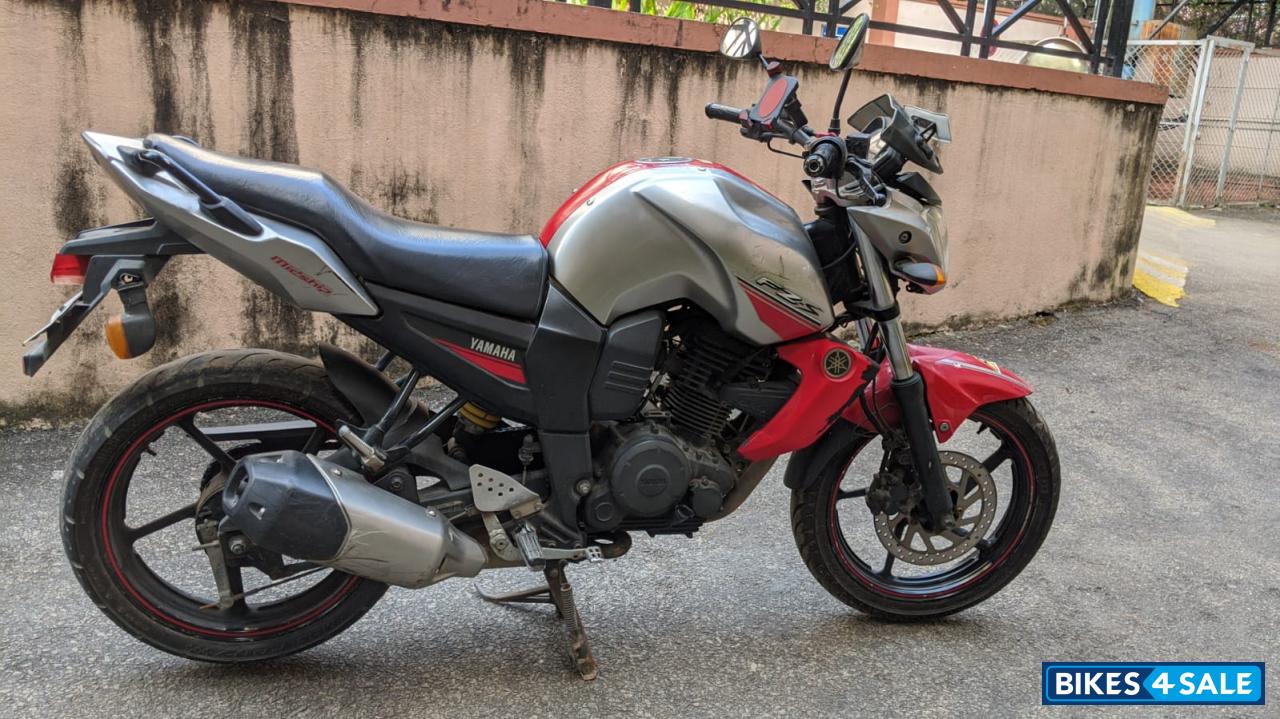 Yamaha FZ-S