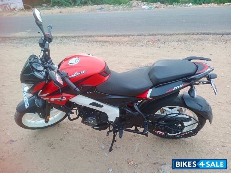 Bajaj Pulsar NS 200 BS6