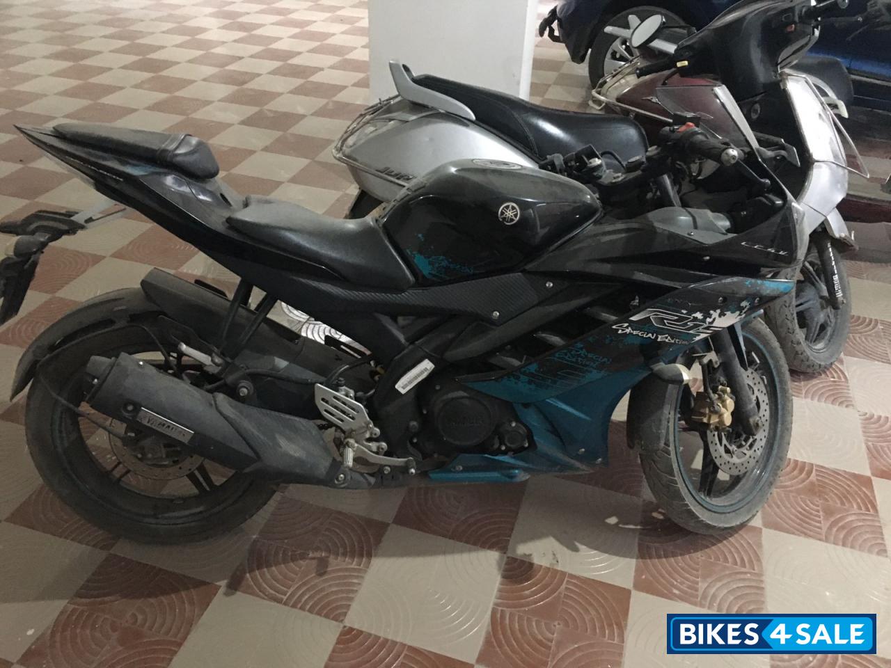 Blue Yamaha YZF R15 V2