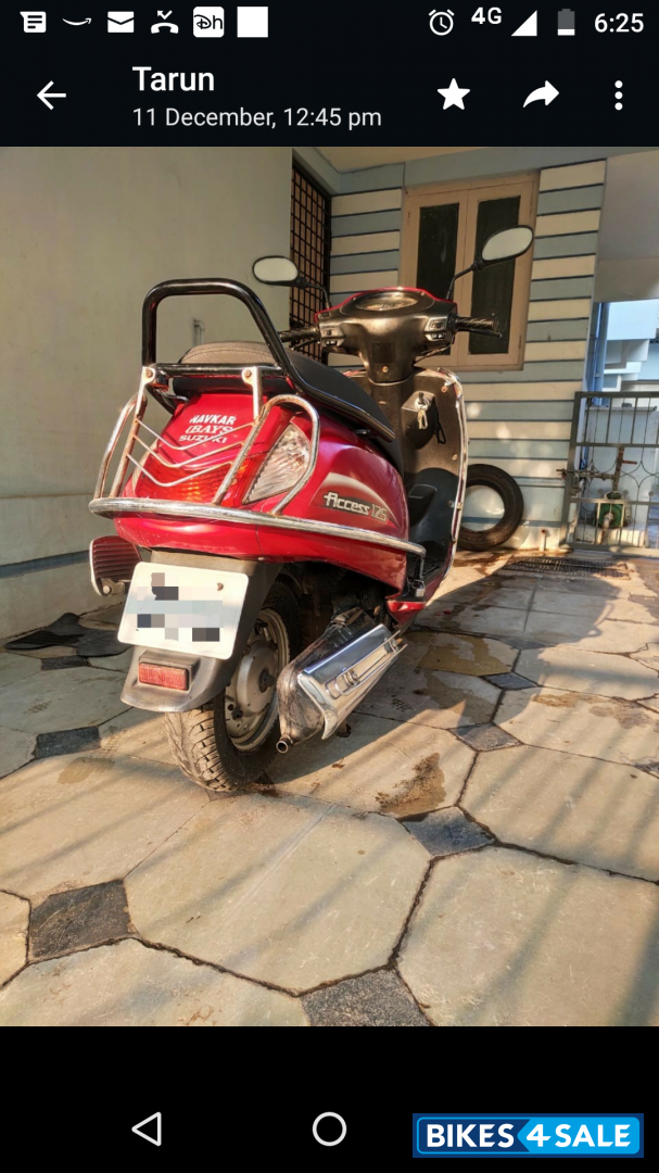 Red Suzuki Access 125