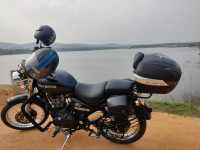 Black Royal Enfield Thunderbird 350
