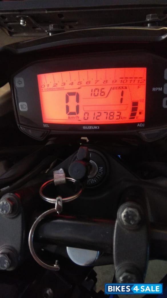 Blue Suzuki Gixxer 150