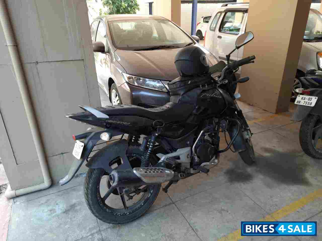 Black Bajaj Pulsar 150 DTSi