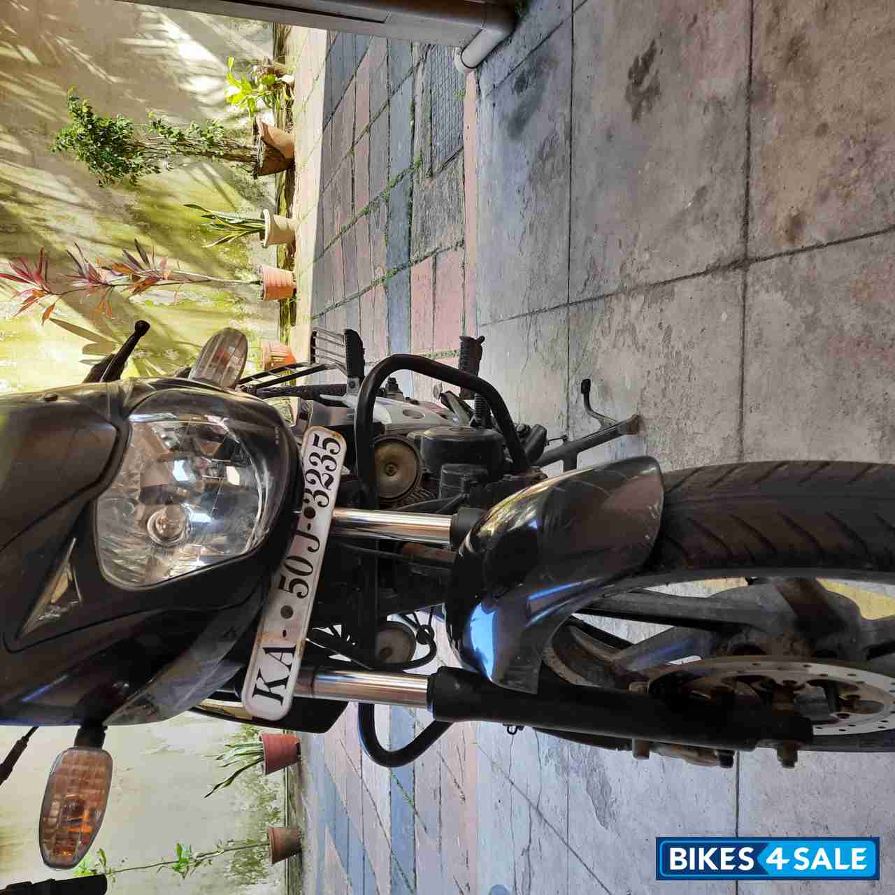 Black Bajaj Pulsar 150 DTSi