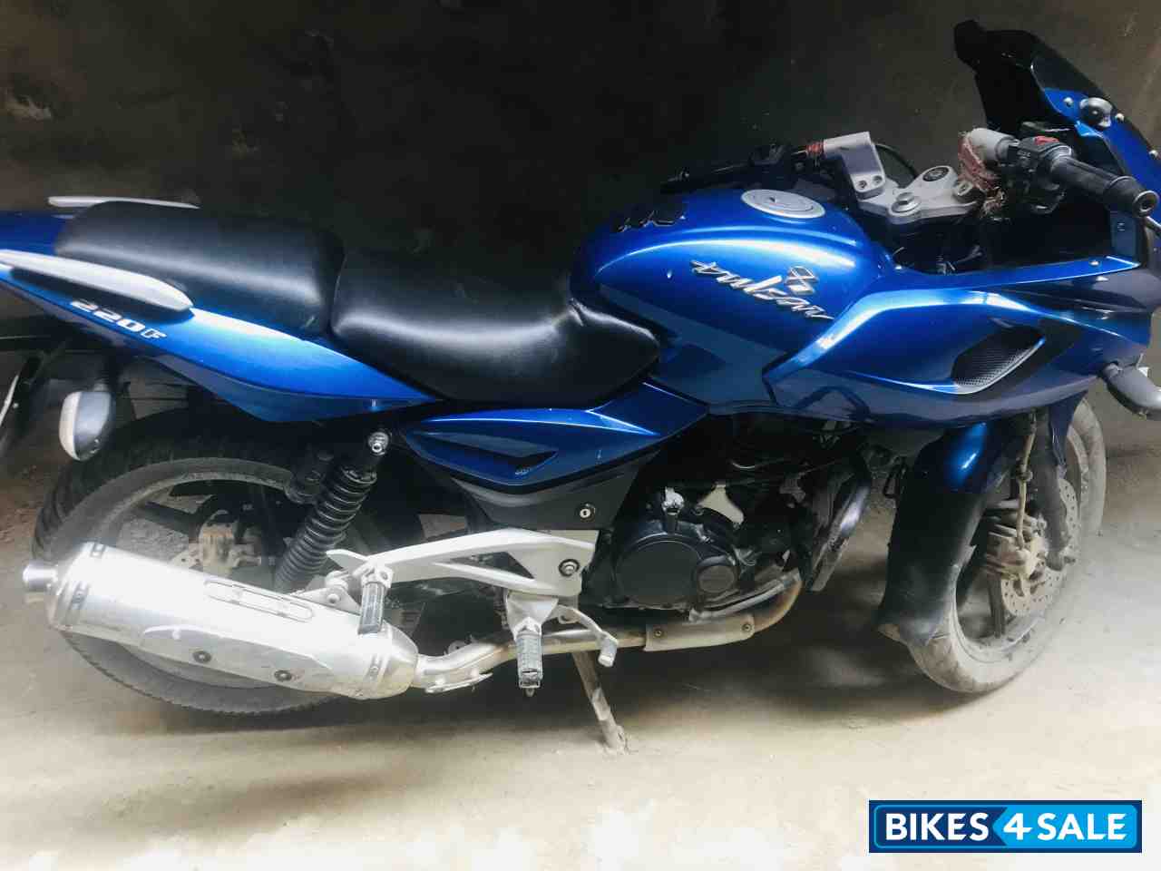 Bajaj Pulsar 220 DTSFi