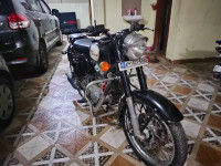 Black Royal Enfield Classic 350