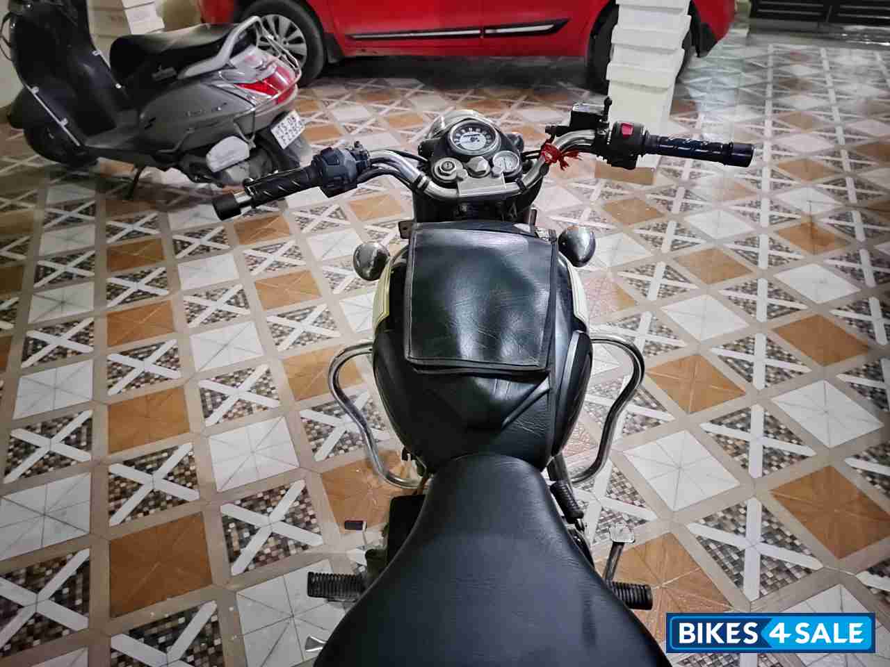 Black Royal Enfield Classic 350 Black Royal Enfield Classic 350