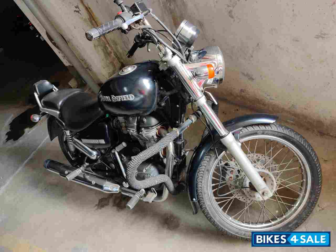 Matt Black Royal Enfield Thunderbird 350