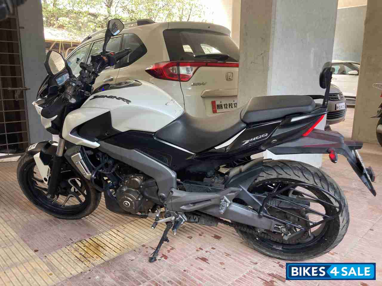 Bajaj Dominar 400 Disc