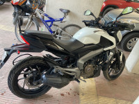 Bajaj Dominar 400 Disc