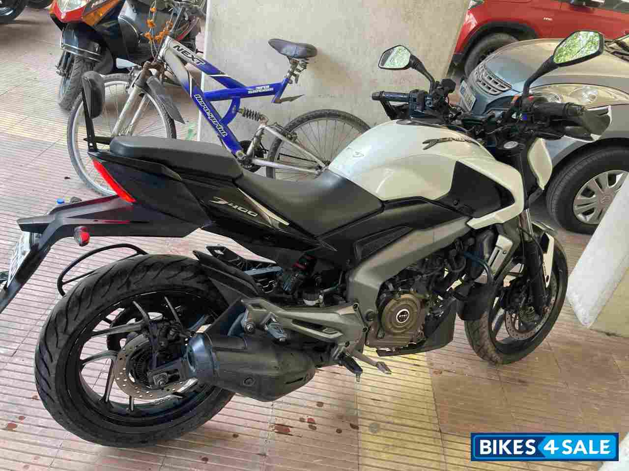 Bajaj Dominar 400 Disc
