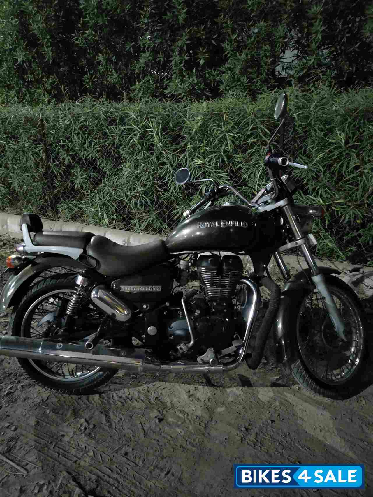 Royal Enfield Thunderbird 350
