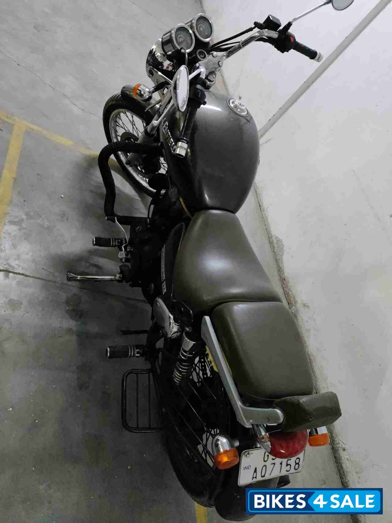 Royal Enfield Thunderbird 350