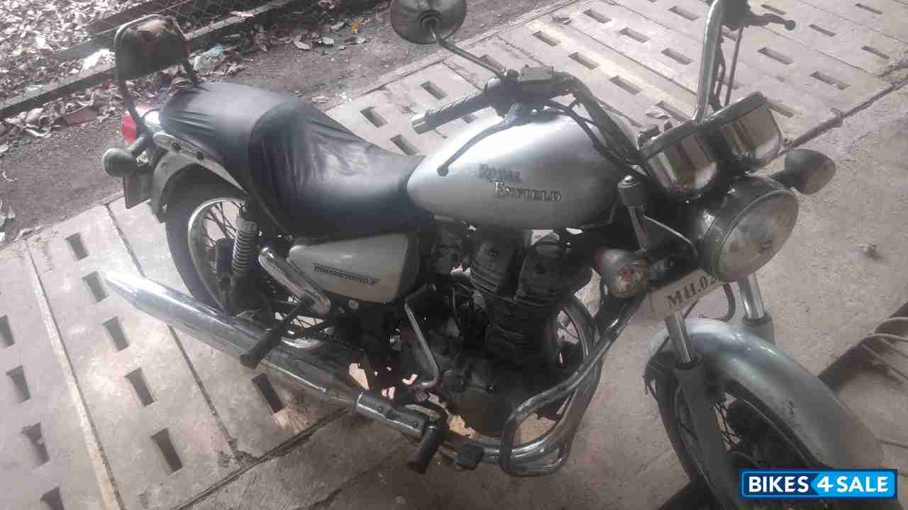 Royal Enfield Thunderbird TwinSpark 350 Royal Enfield Thunderbird TwinSpark 350