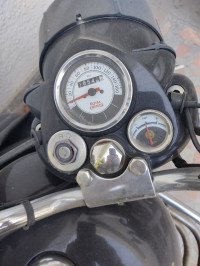 Black Royal Enfield Classic 350