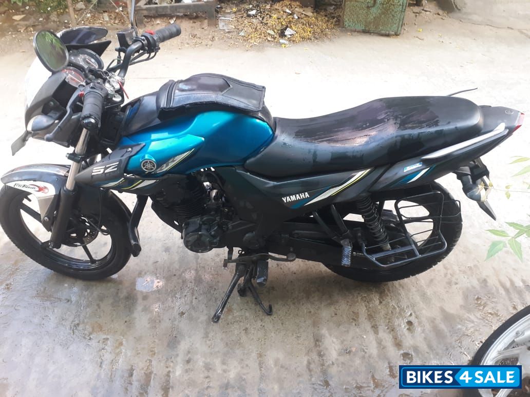 Cyan Blue Yamaha SZ-RR