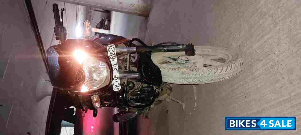 Black Bajaj Pulsar 150 DTSi