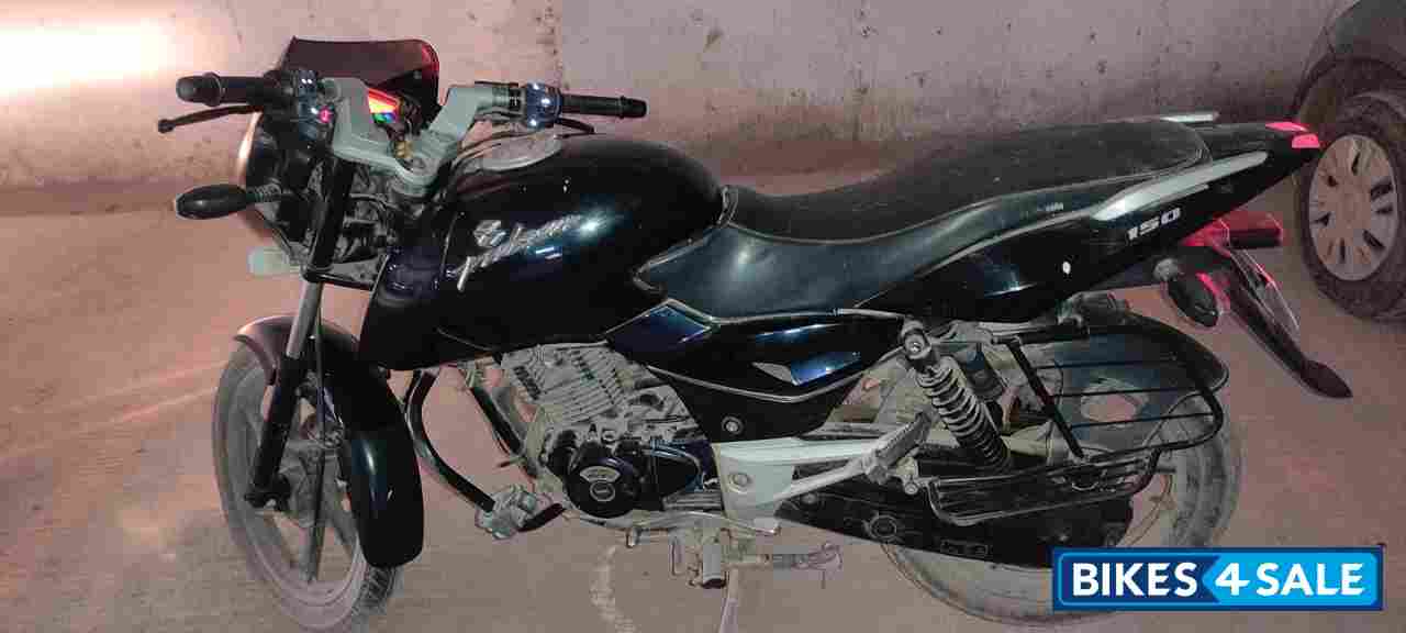 Black Bajaj Pulsar 150 DTSi