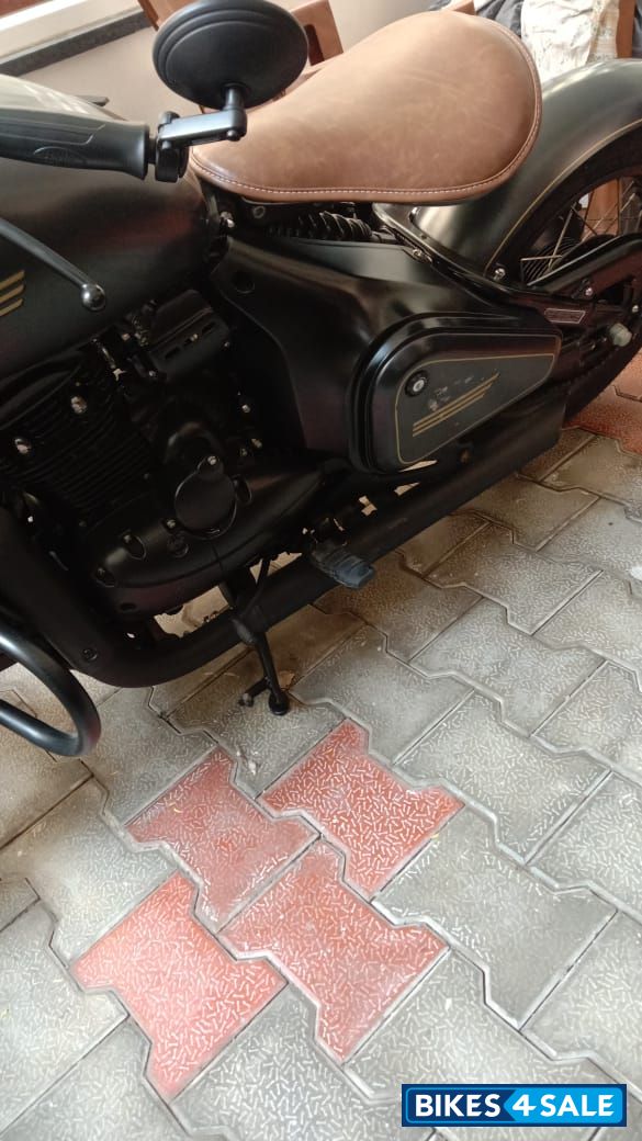 Black Jawa Perak BS6