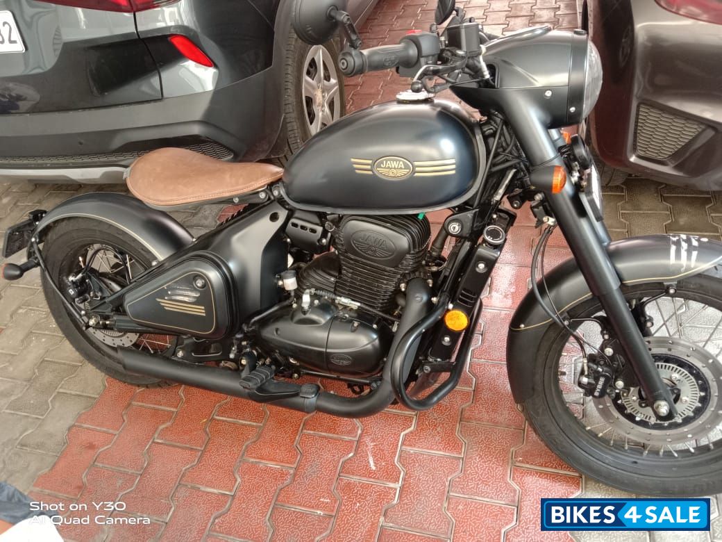 Black Jawa Perak BS6