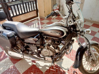 Auburn Black Bajaj Avenger Cruise 220