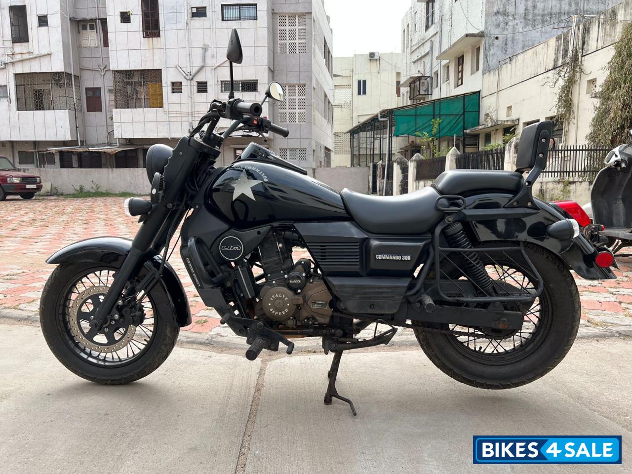 Black UM Renegade Commando