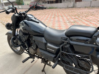 Black UM Renegade Commando