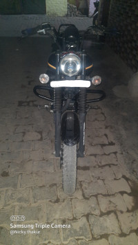Blue Bajaj Avenger Street 150