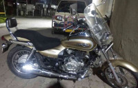 Bajaj Avenger 220 DTS-i