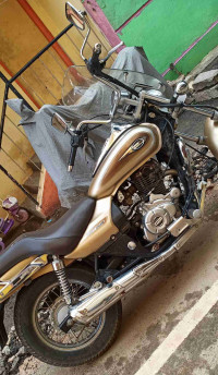 Bajaj Avenger 220 DTS-i