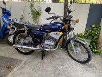 Maroon Yamaha RX 135