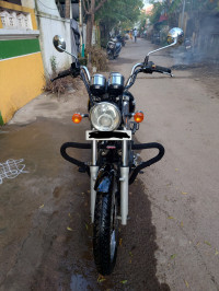 Black Royal Enfield Thunderbird 350