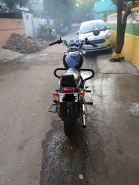 Black Royal Enfield Thunderbird 350