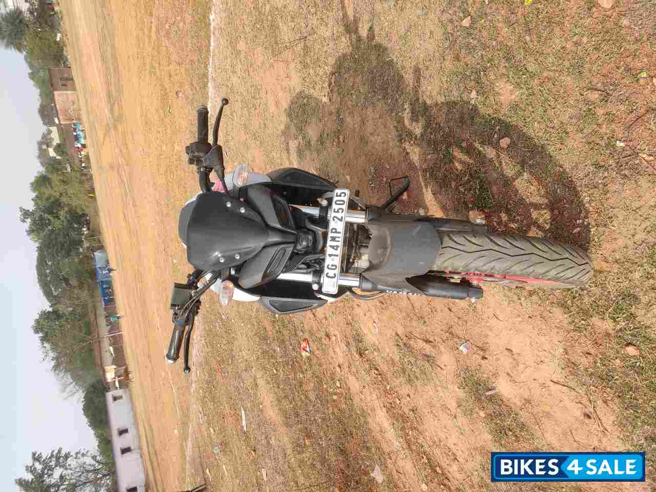 White Yamaha MT-15 BS6